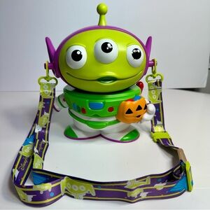 NWT. Disney Pixar Buzz Lightyear Alien Halloween Sipper. Alien from Toy Story.